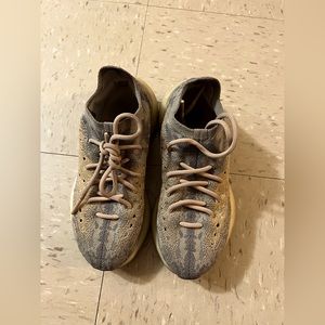 Blue and beige  Yeezy Adidas size 5 1/2 boys. Unisex